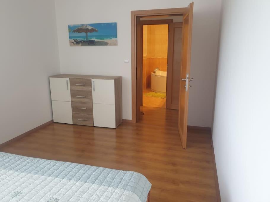 Mezonetovy Apartman V Centre Novej Dubnice Ilava Esterno foto