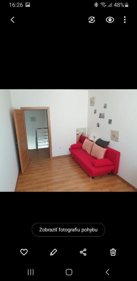 Mezonetovy Apartman V Centre Novej Dubnice Ilava Esterno foto