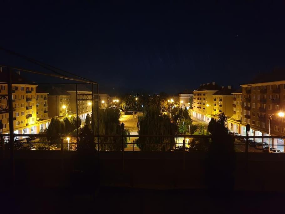 Mezonetovy Apartman V Centre Novej Dubnice Ilava Esterno foto